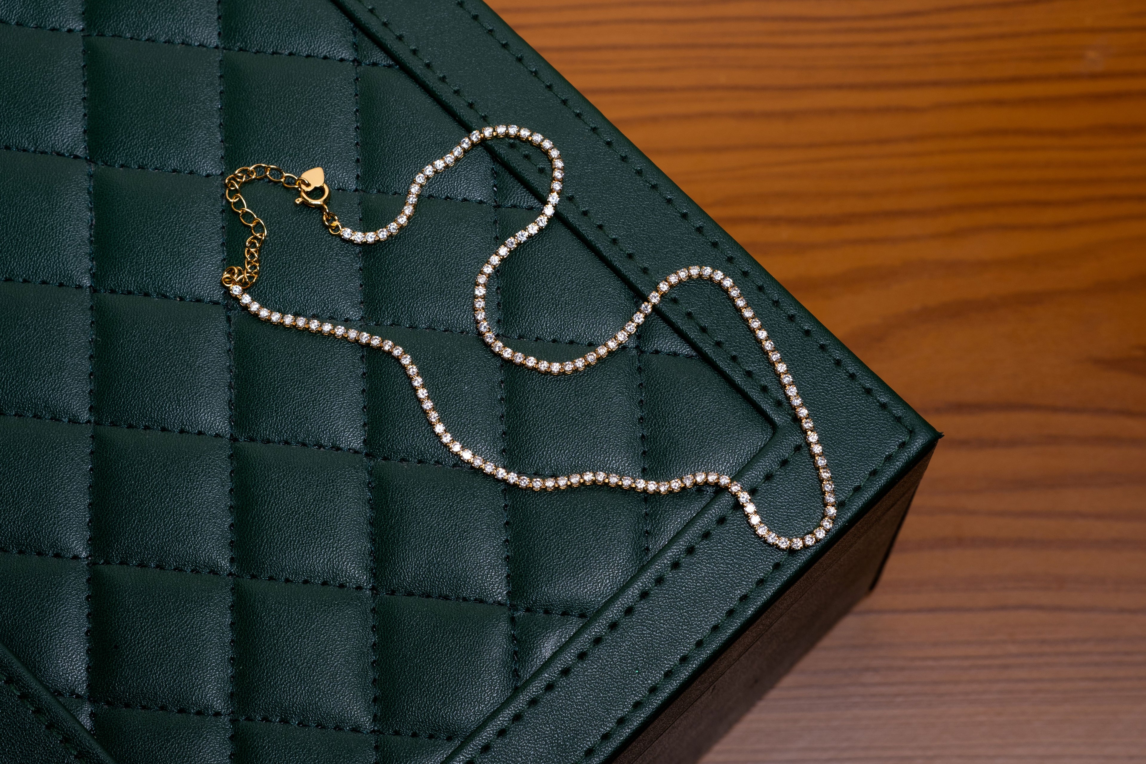 Colar Riviera de Zircônias Banho de Ouro 18K – Vittani